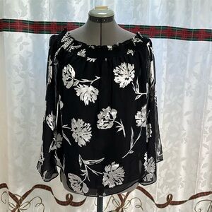 White House Black Market Blouse (M)